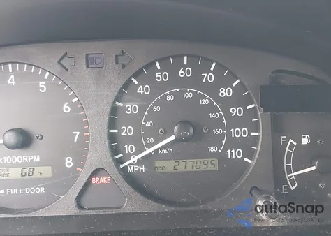 2002 Toyota Corolla Le из США, поврежденный, VIN 2T1BR12E82C545451